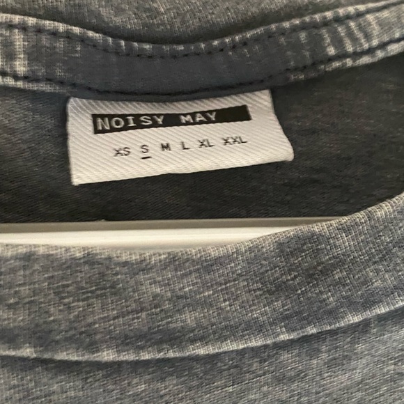 Cropped Muscle Tee - Picture 3 of 3